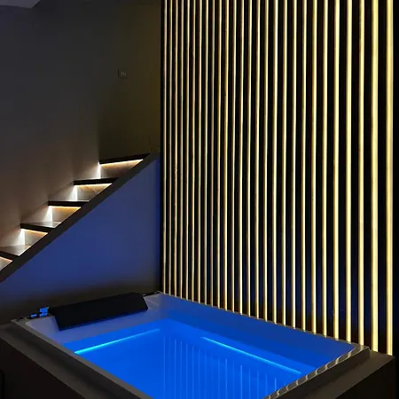 Renard Apartment *