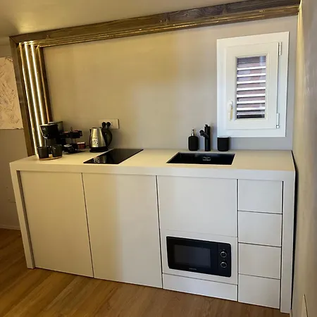 Renard Apartment