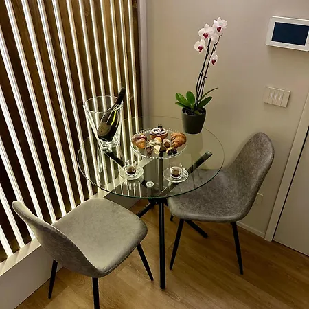 Renard Apartment *